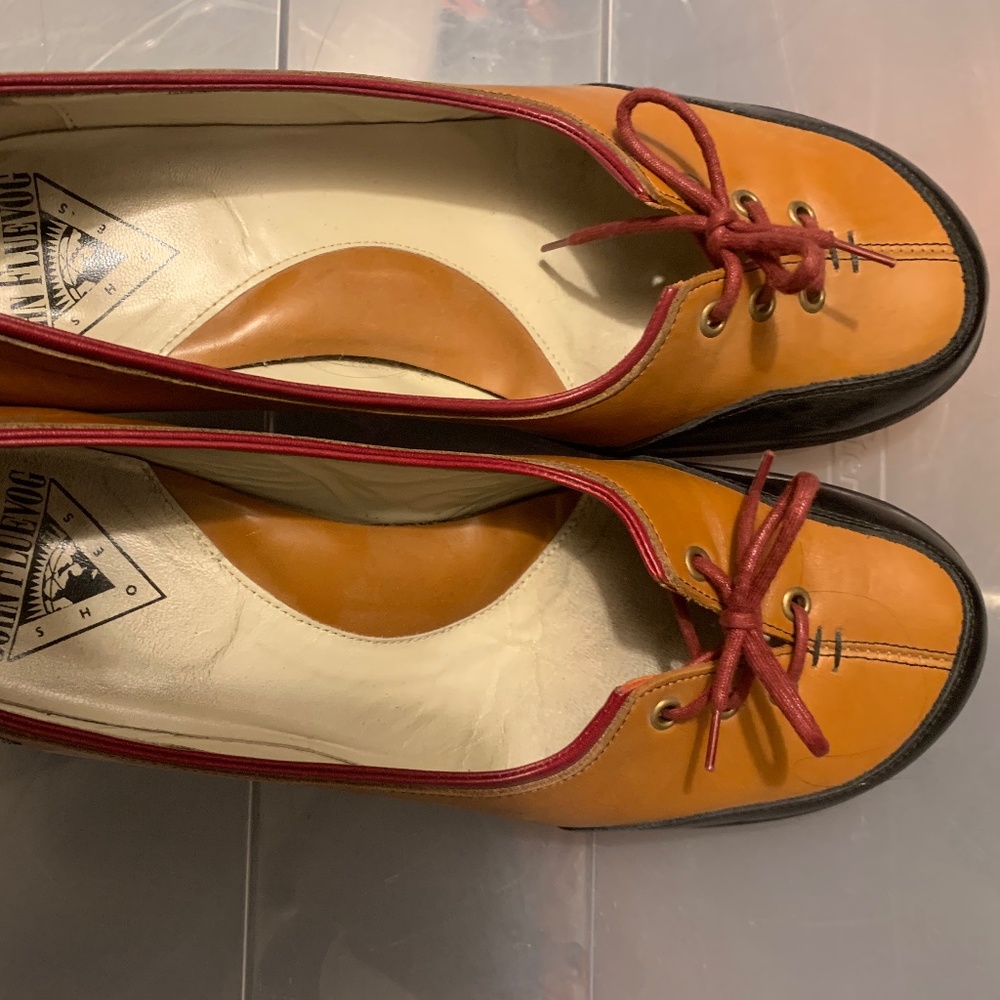 John Fluevog flat shoes; Fits US Size 9